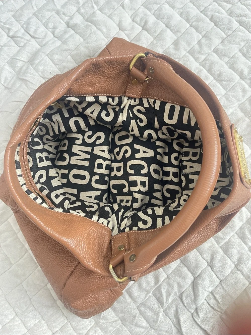 Leather Hobo Handbag in Tan